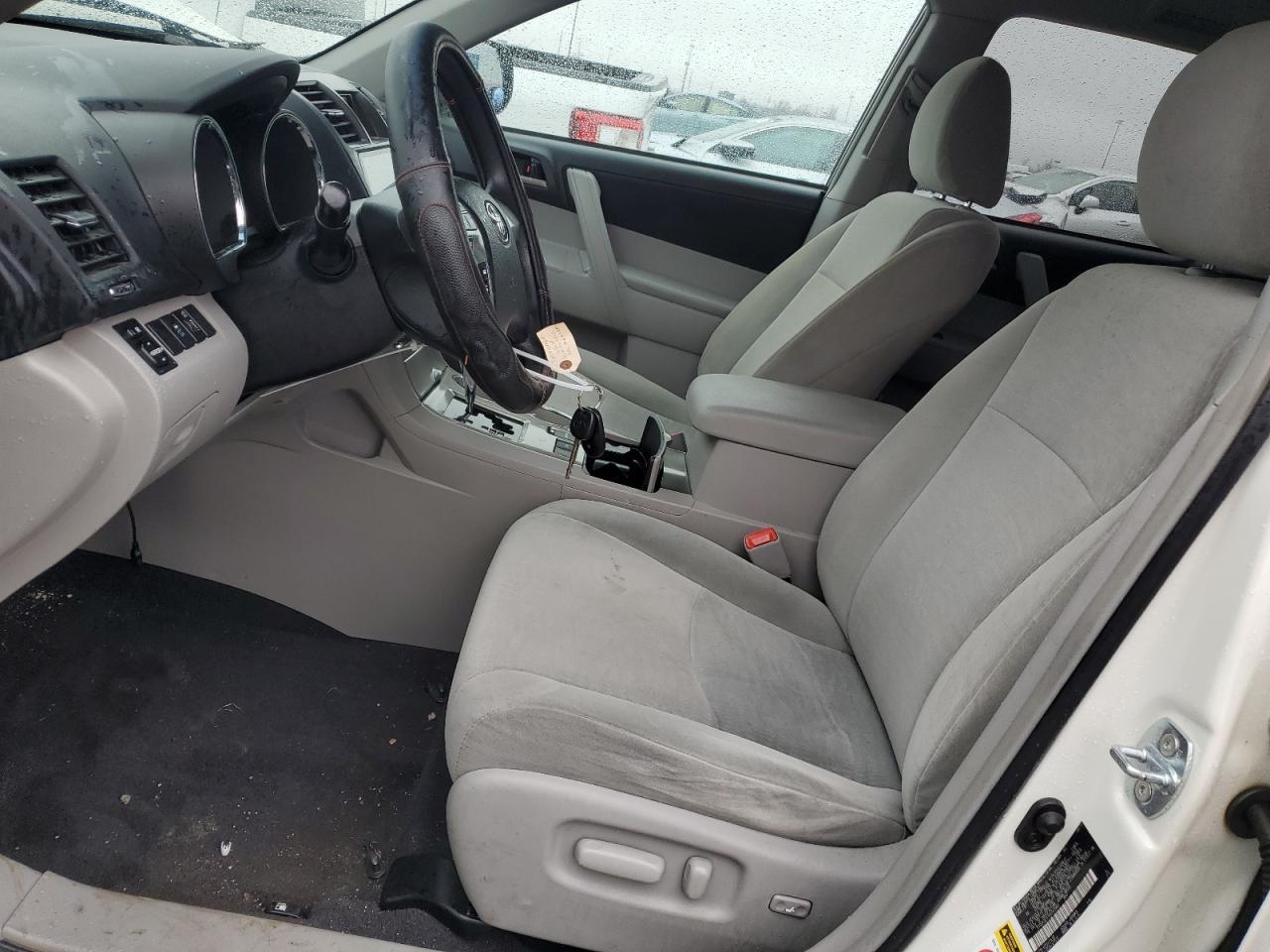 2011 TOYOTA HIGHLANDER - Image 7