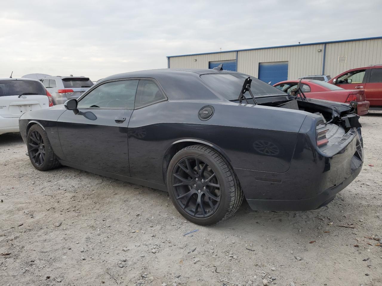 2017 DODGE CHALLENGER - Фото 2