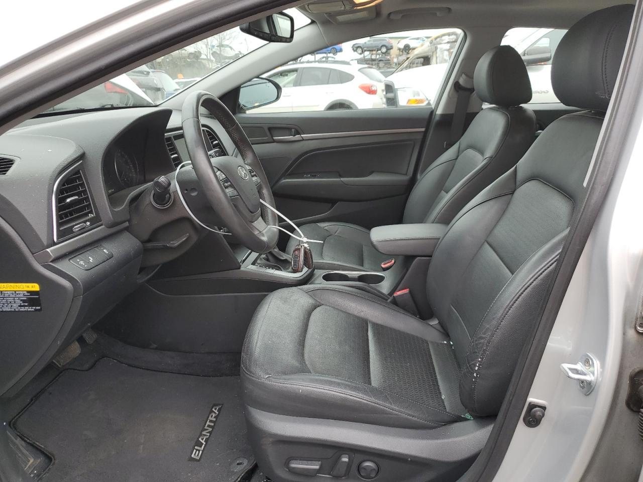 2017 HYUNDAI ELANTRA SE - Image 7