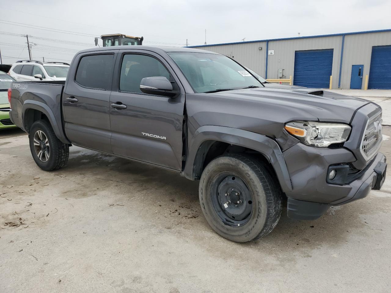 2016 TOYOTA TACOMA DOU - Фото 4