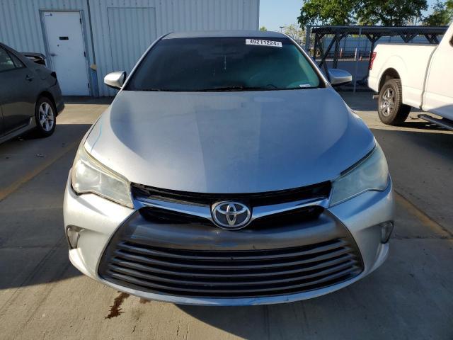 2015 Toyota Camry Le - Image 5