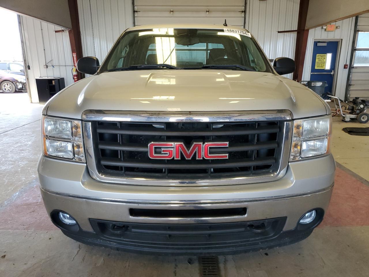2011 GMC SIERRA K15 - Image 5
