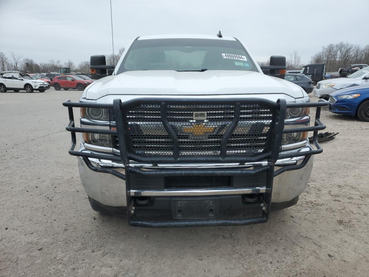 2017 CHEVROLET SILVERADO - Image 5