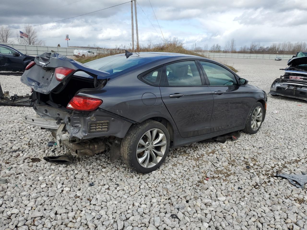 2015 CHRYSLER 200 S - Фото 3