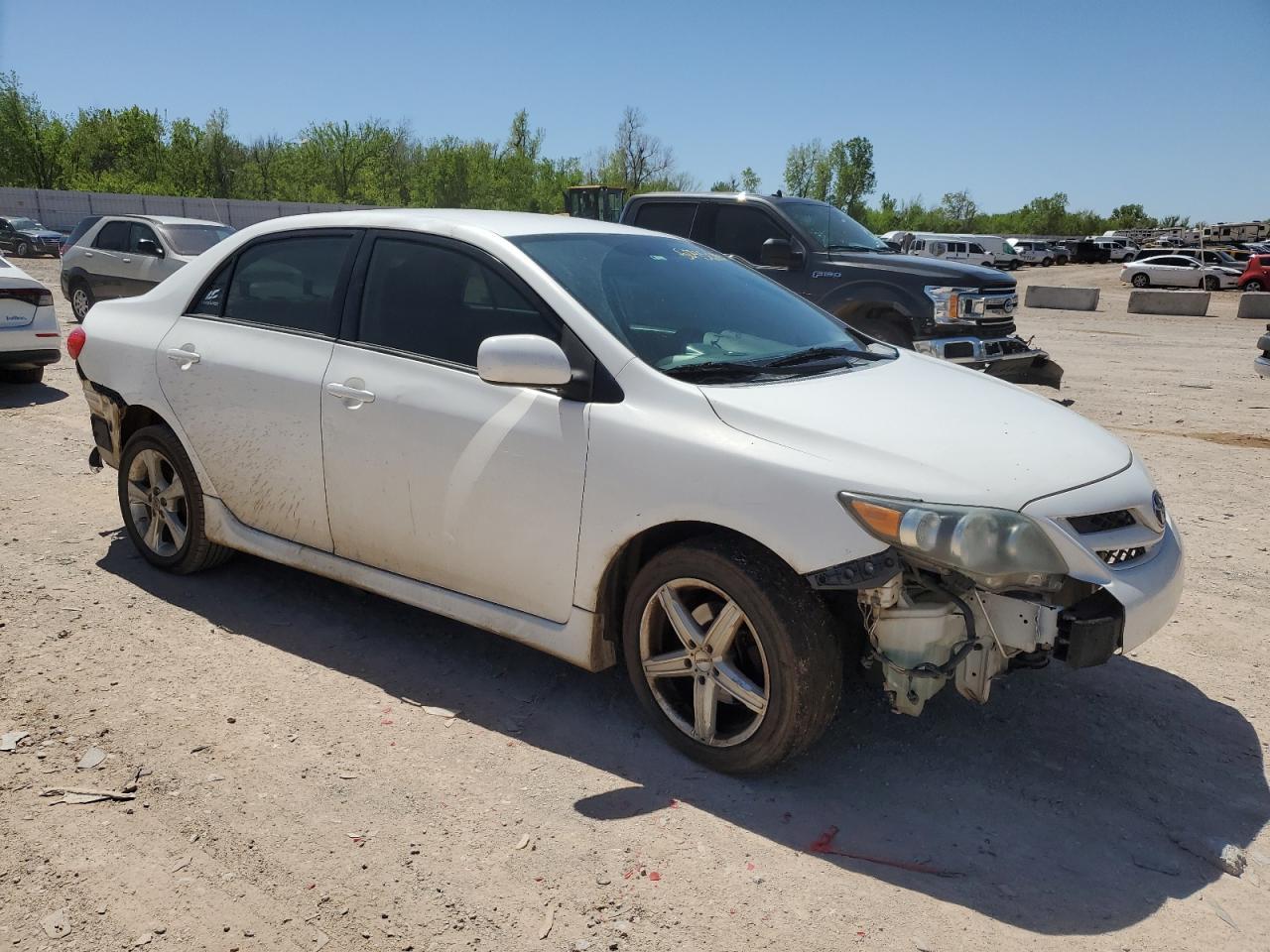 2013 TOYOTA COROLLA BA - Фото 4