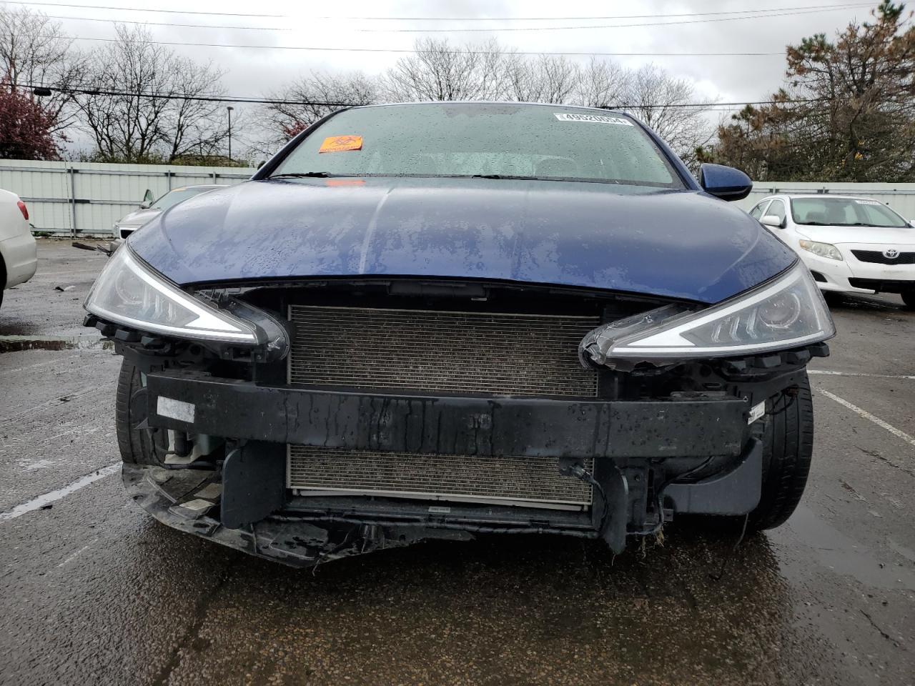 2019 HYUNDAI ELANTRA SE - Фото 5