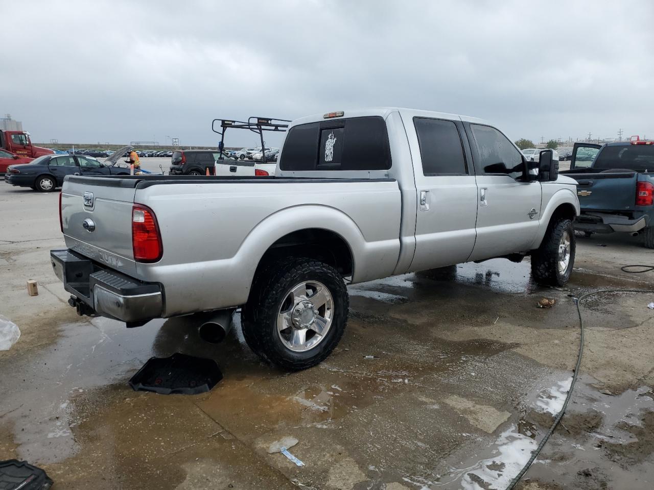 2015 FORD F250 SUPER - Фото 3