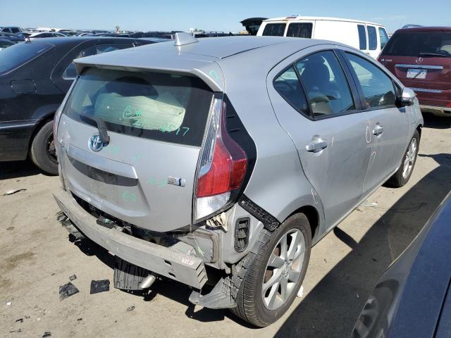 2016 Toyota Prius C - Фото 3