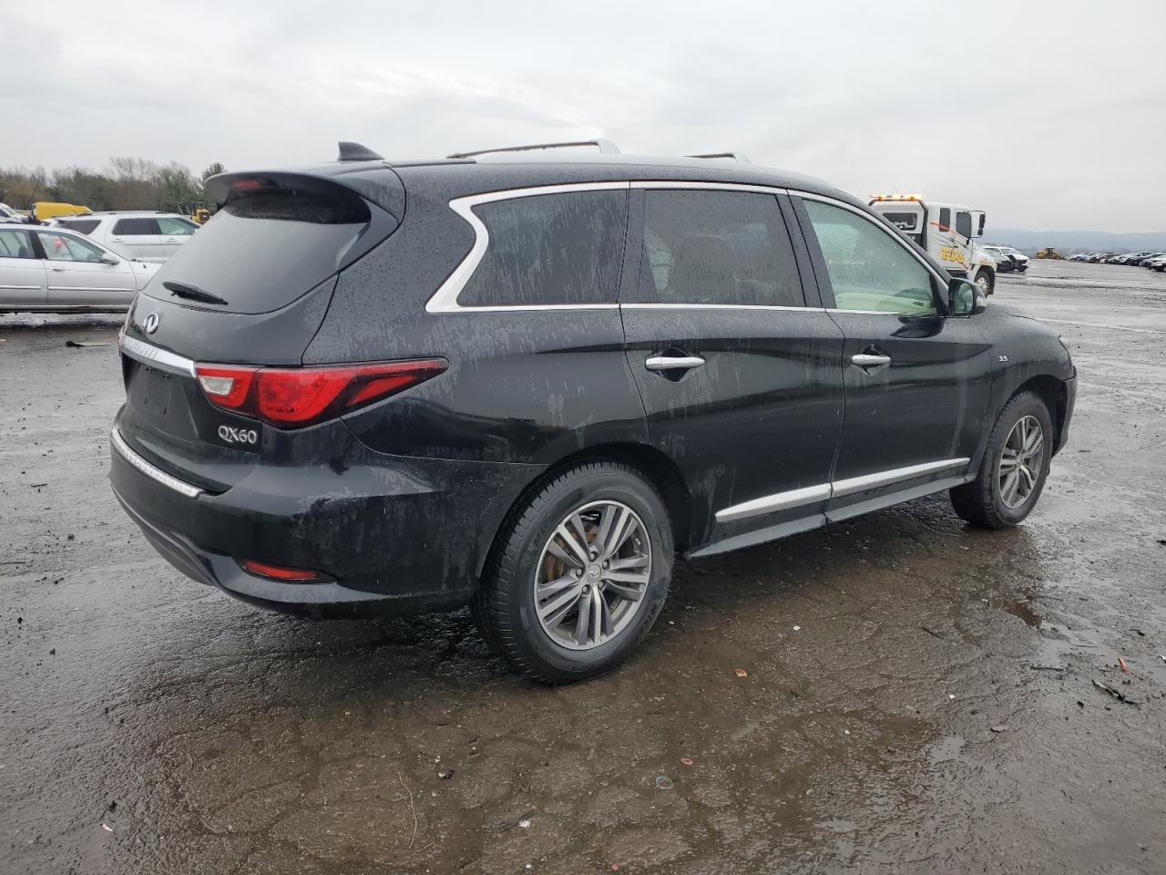 2016 INFINITI QX60 - Image 3