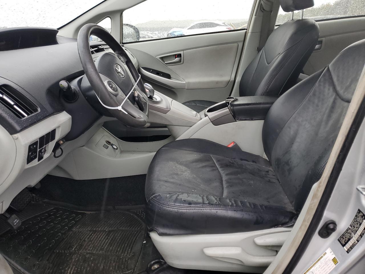 2015 TOYOTA PRIUS - Фото 7