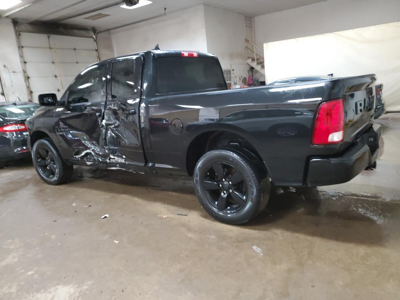 2019 RAM 1500 CLASS - Фото 2