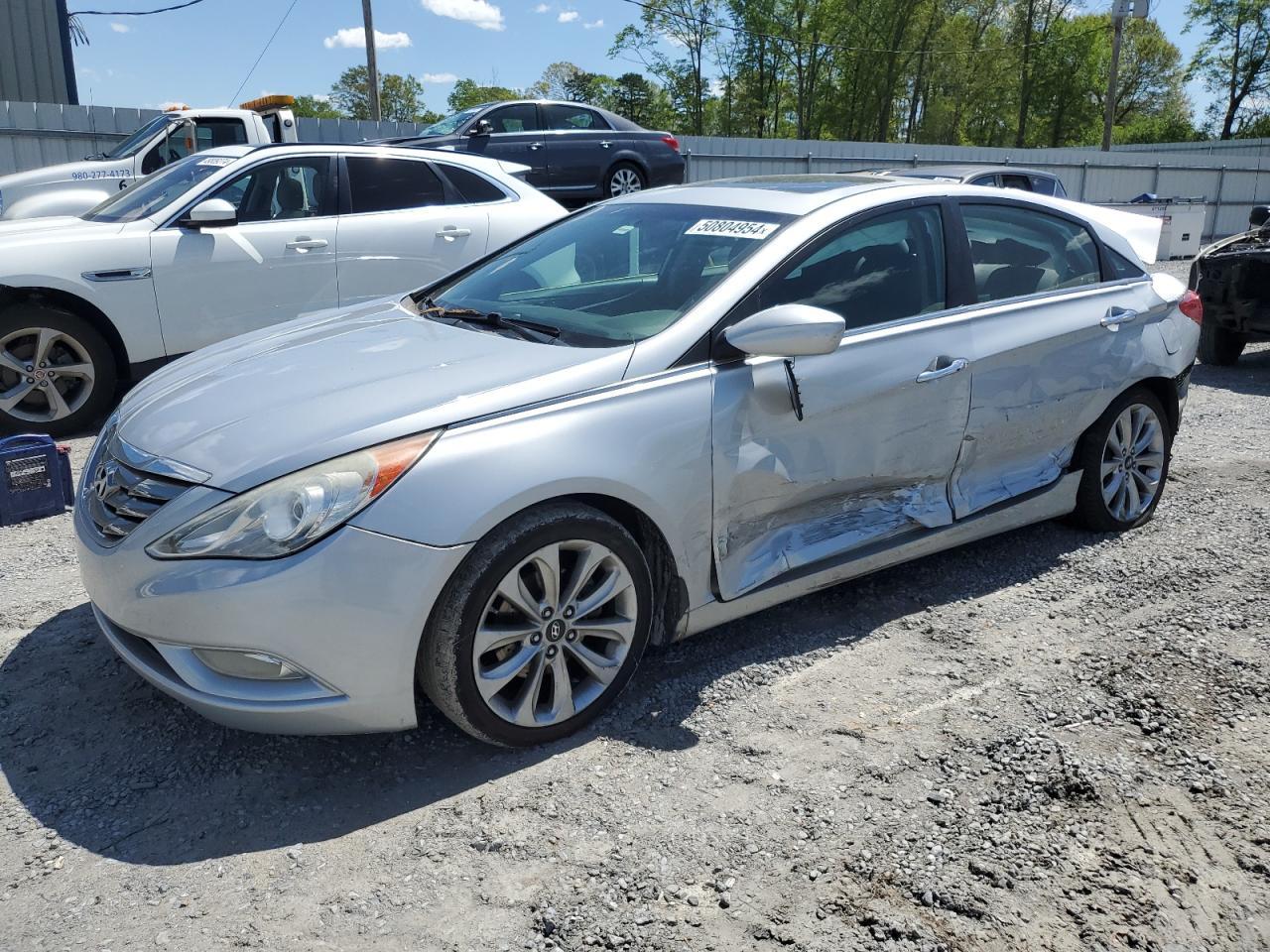 2011 HYUNDAI SONATA SE