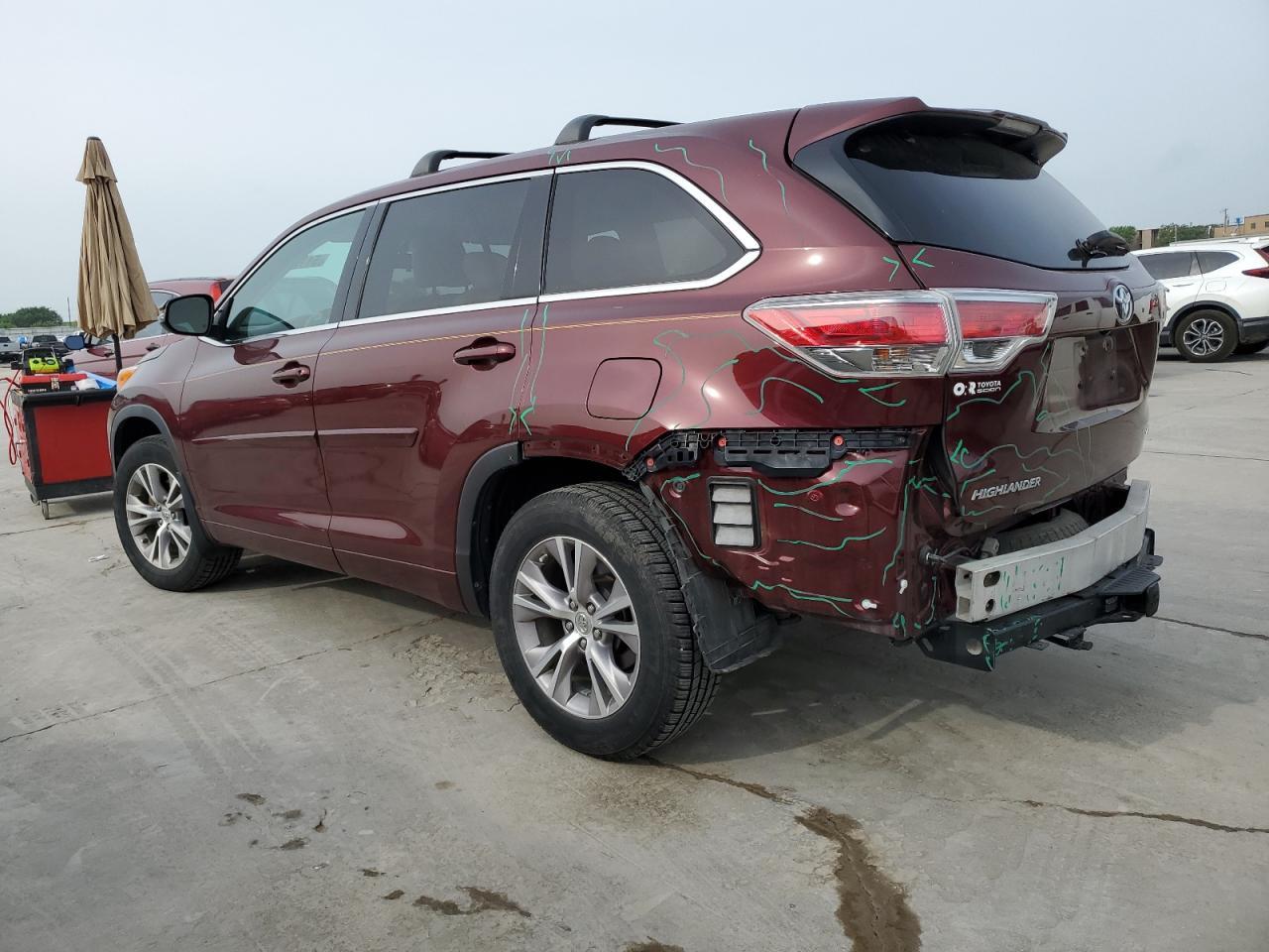 2014 TOYOTA HIGHLANDER - Image 2