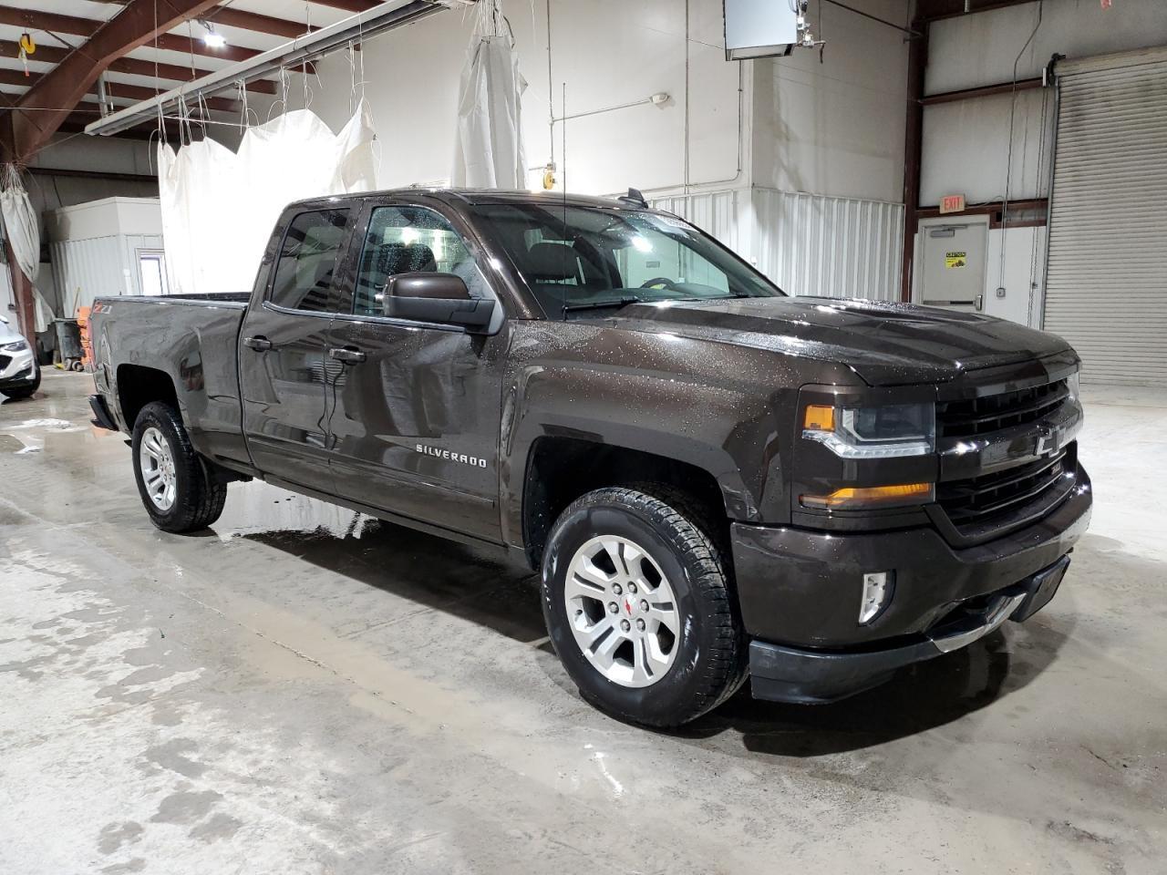 2018 CHEVROLET SILVERADO - Image 4