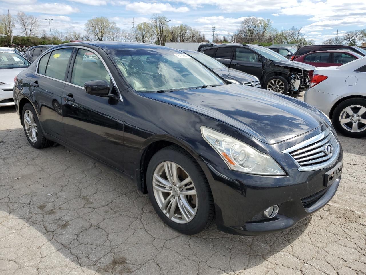 2011 INFINITI G37 - Фото 4