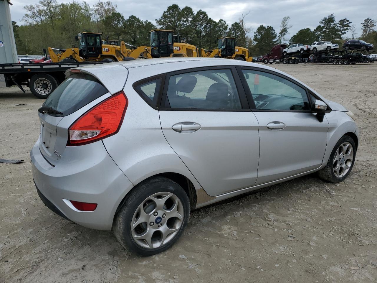 2012 FORD FIESTA SES - Фото 3