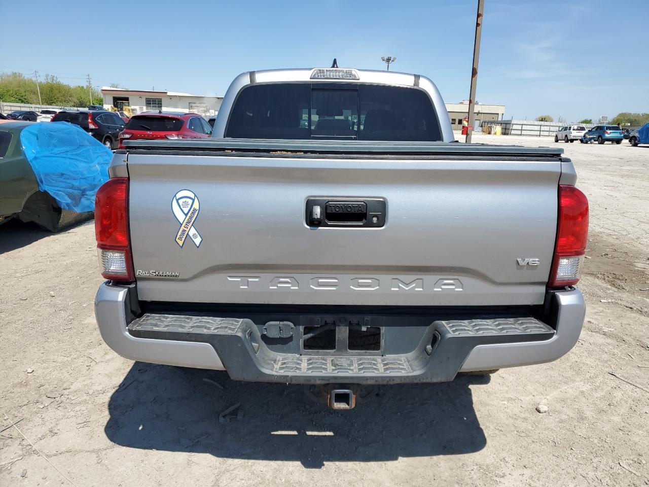2017 TOYOTA TACOMA DOU - Image 6