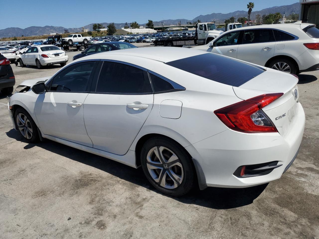 2017 HONDA CIVIC LX - Фото 2