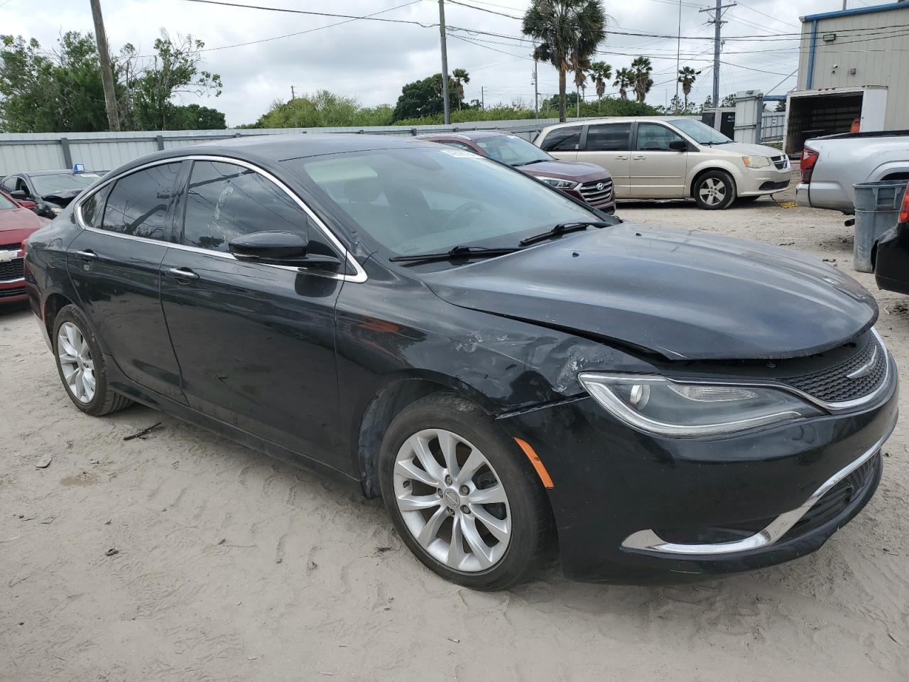 2015 CHRYSLER 200 C - Image 4