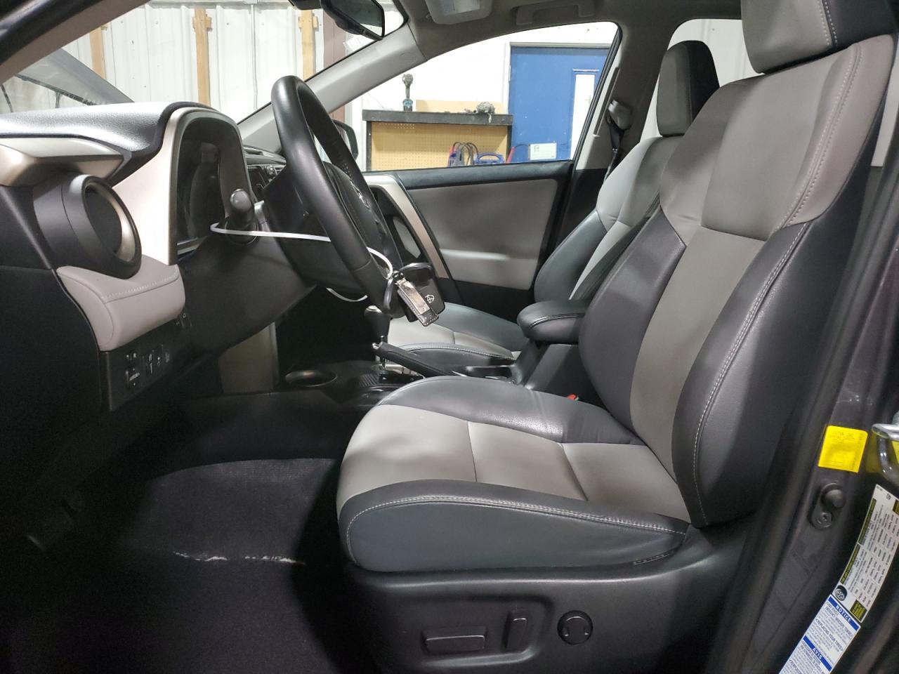2015 TOYOTA RAV4 LIMIT - Фото 7