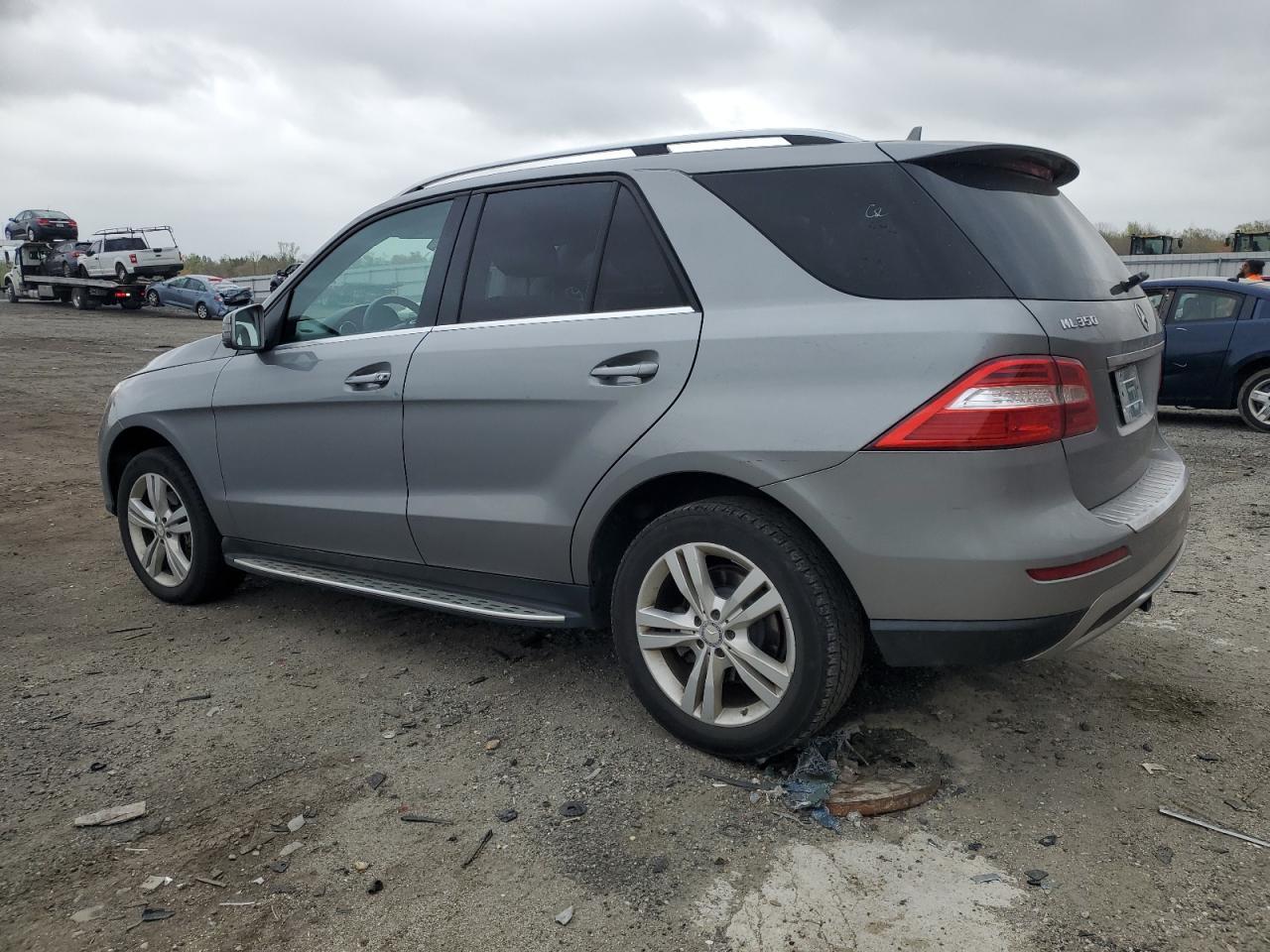 2014 MERCEDES-BENZ ML 350 BLU - Image 2