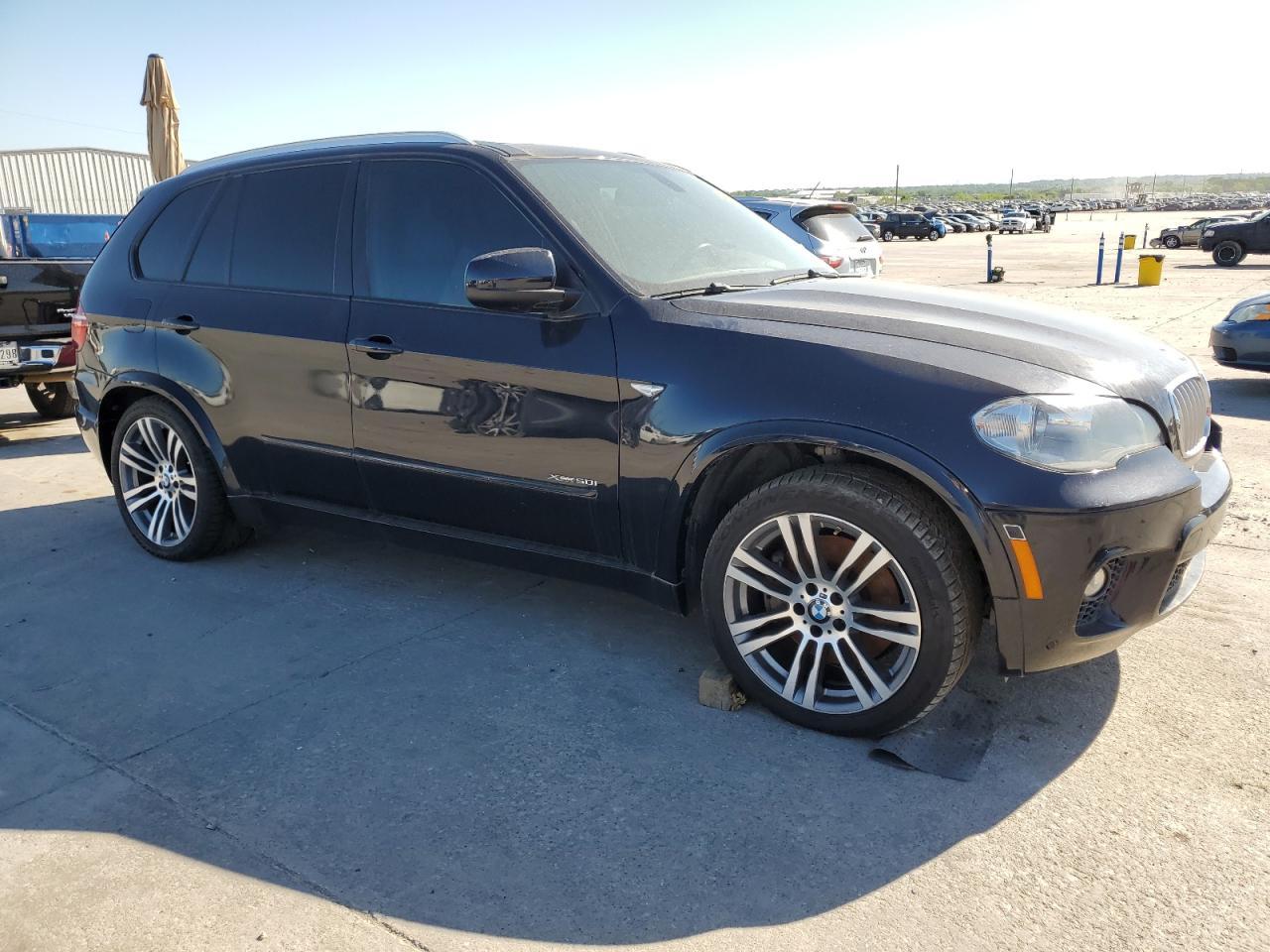 2013 BMW X5 XDRIVE5 - Image 4
