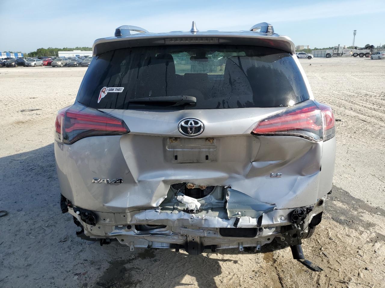 2018 TOYOTA RAV4 LE - Фото 6