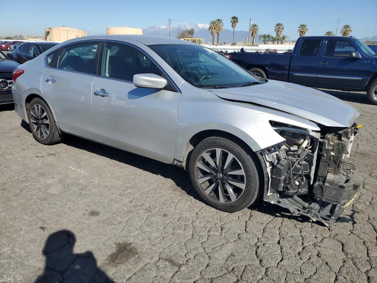 2018 NISSAN ALTIMA 2.5 - Фото 4