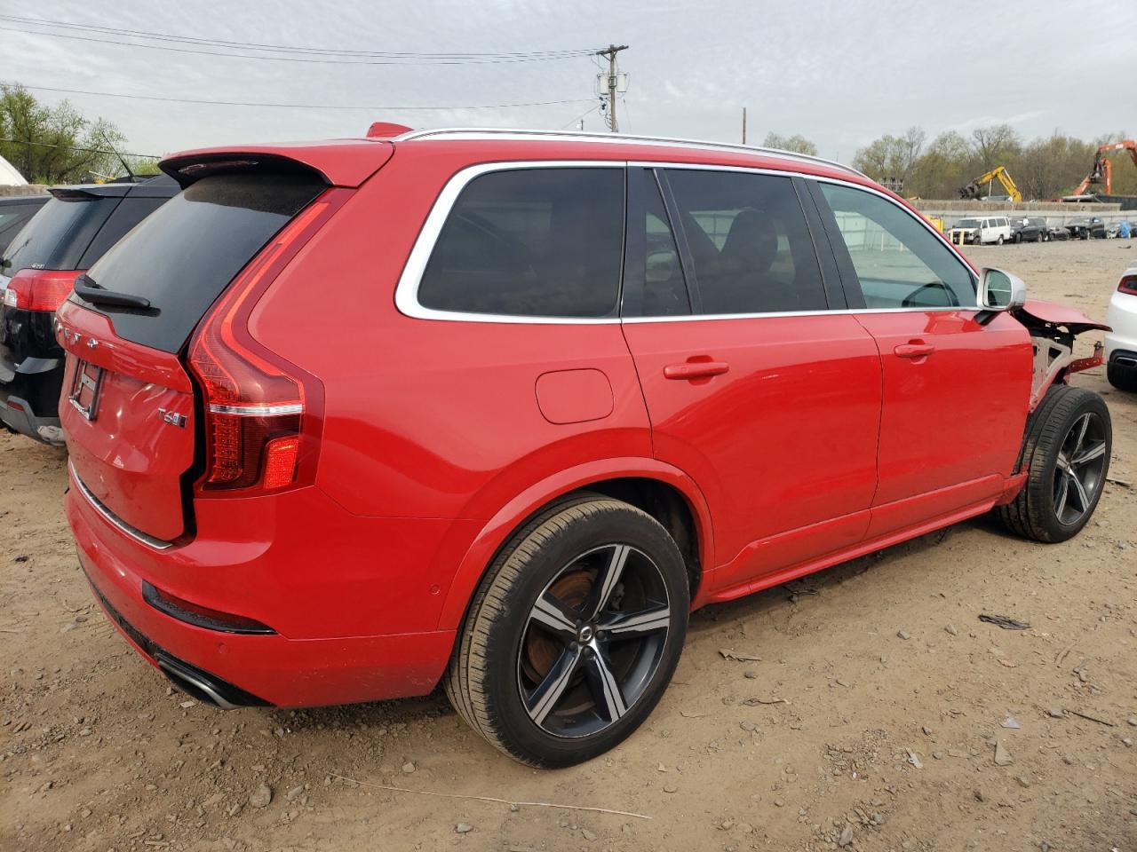 2016 VOLVO XC90 T6 - Фото 3