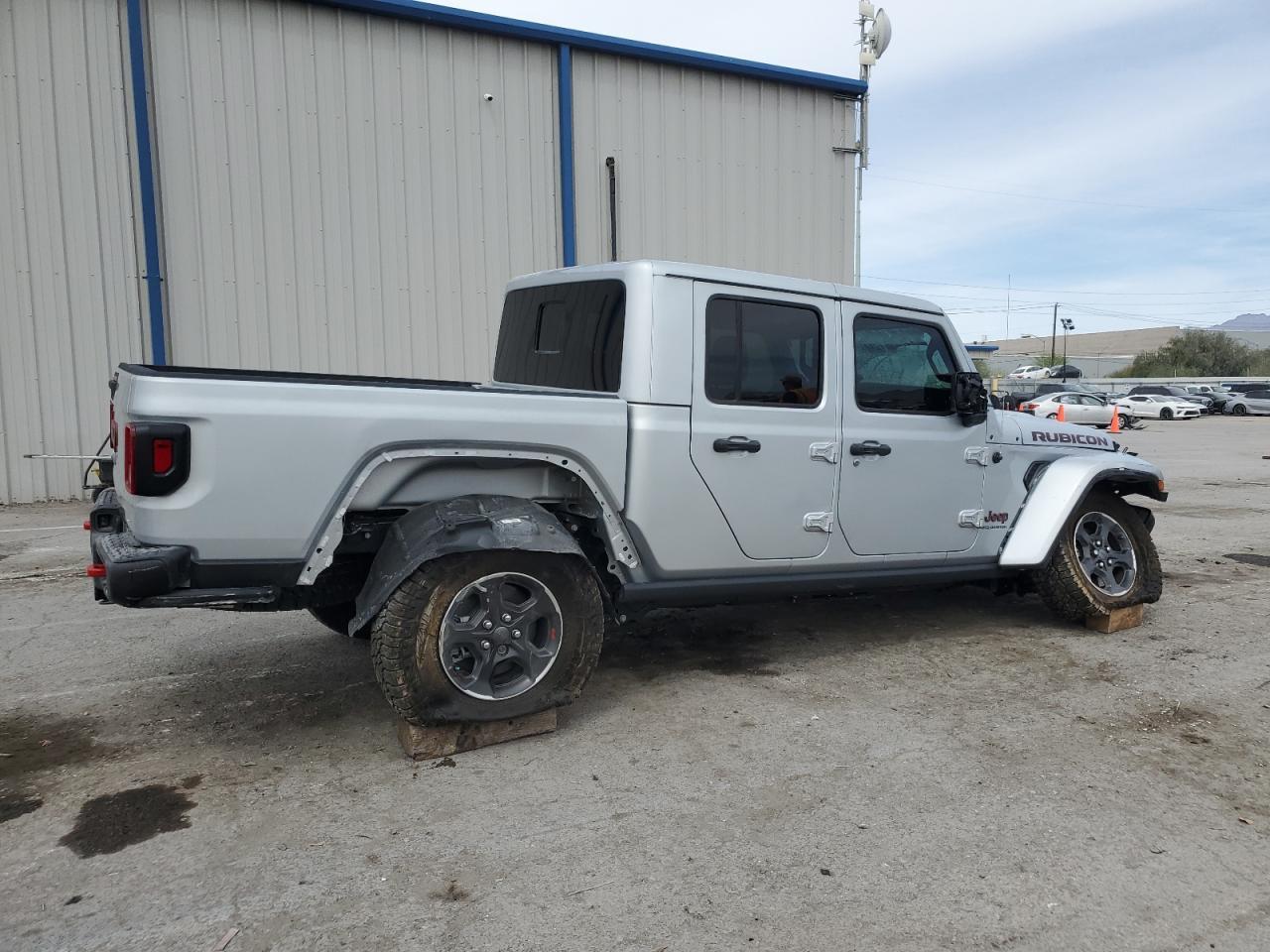 2023 JEEP GLADIATOR - Image 3