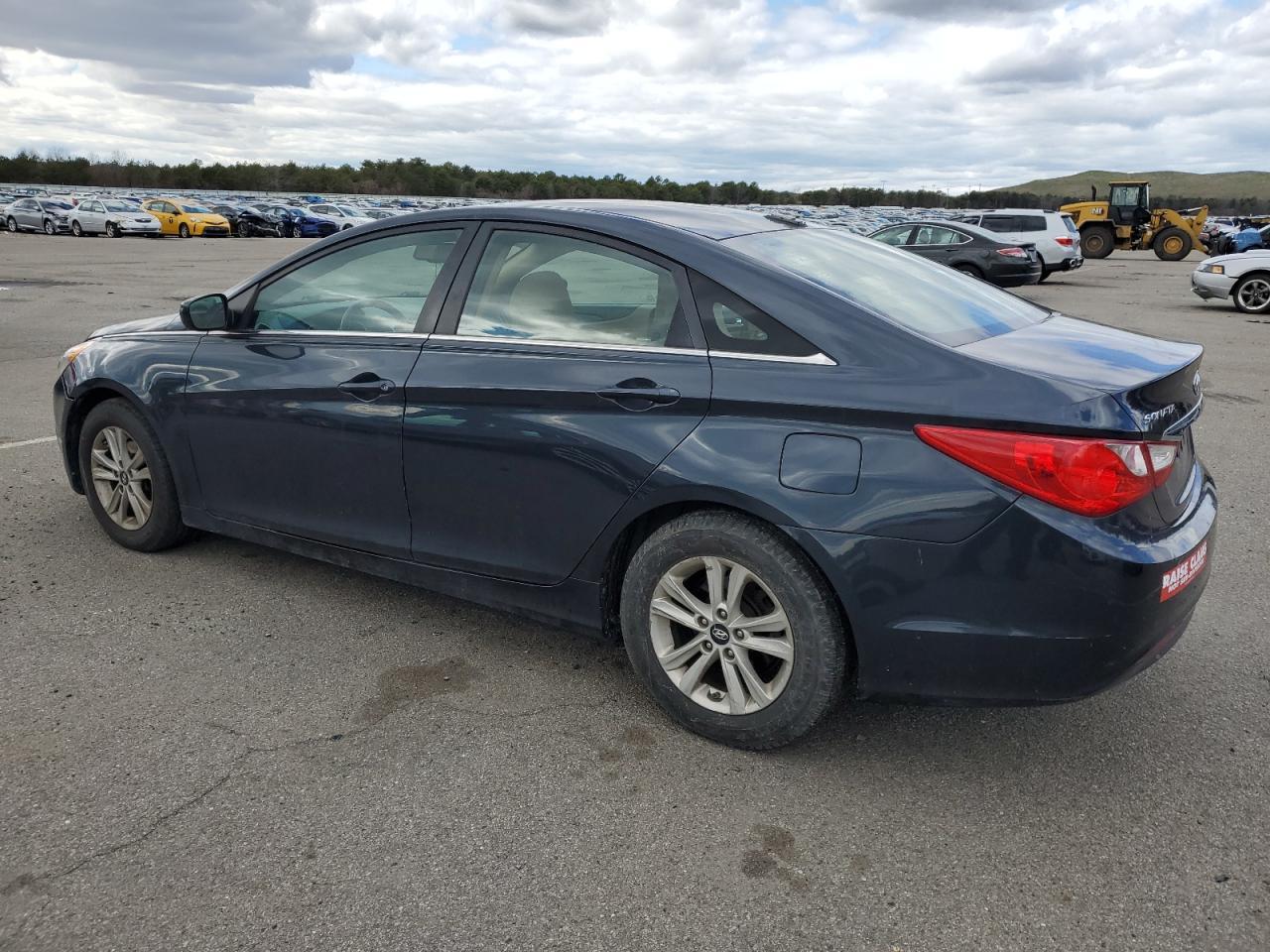 2013 HYUNDAI SONATA GLS - Фото 2