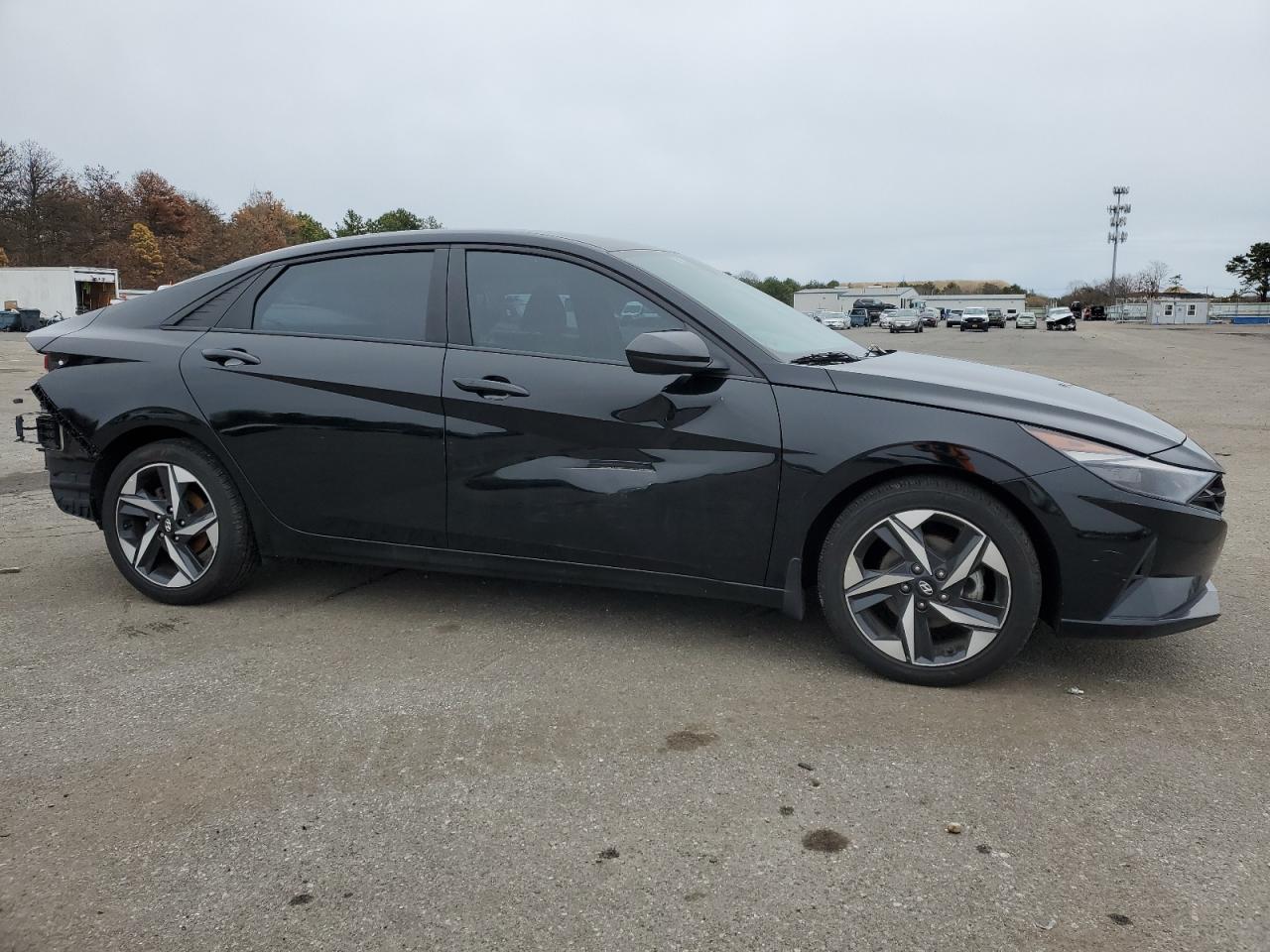 2023 HYUNDAI ELANTRA SE - Фото 4