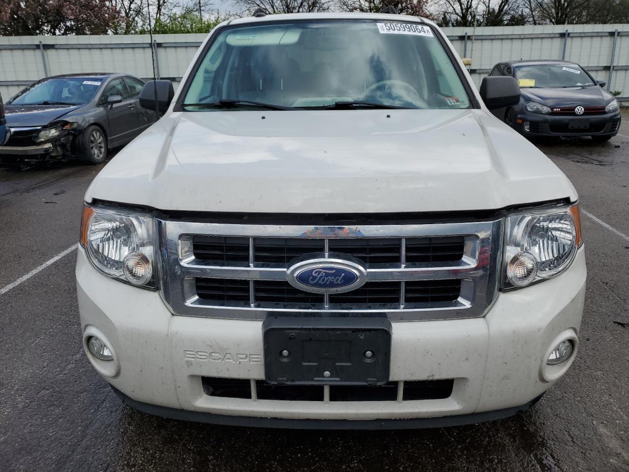 2010 FORD ESCAPE XLT - Image 5