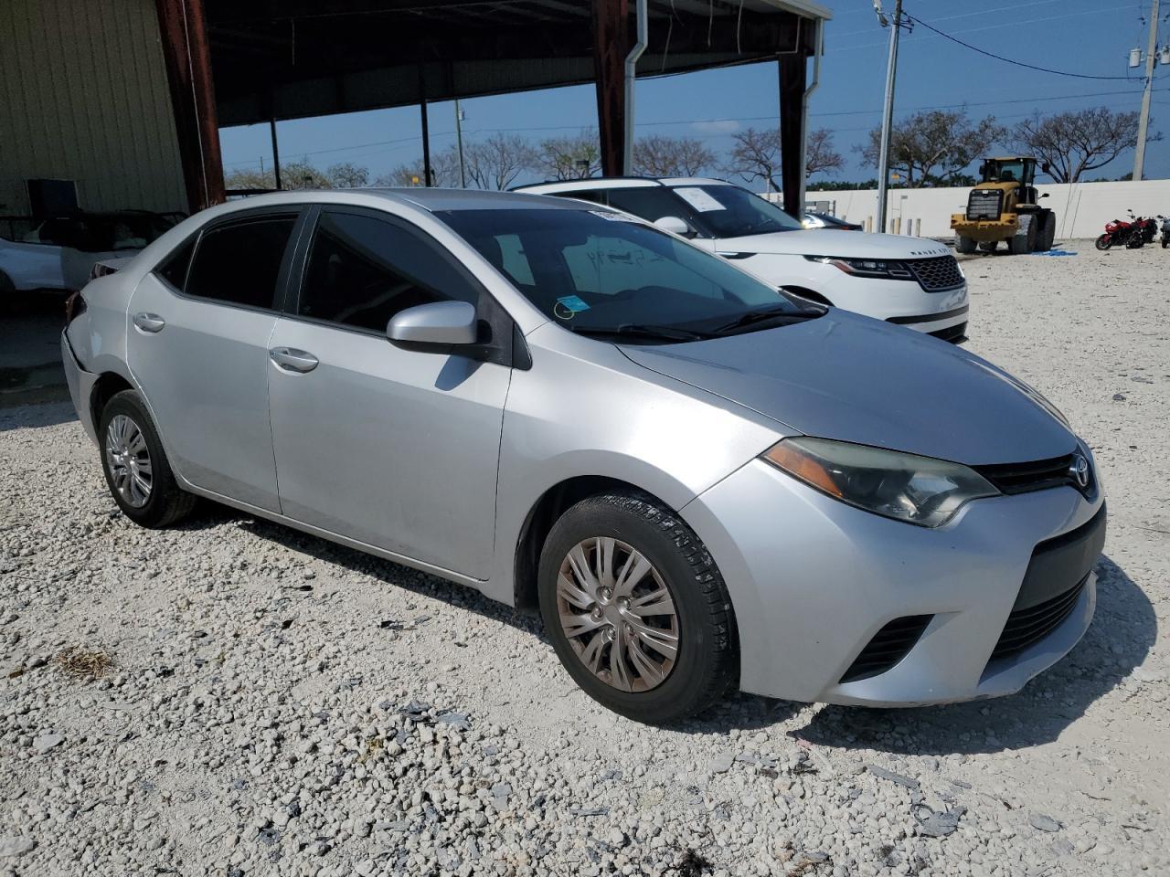 2015 TOYOTA COROLLA L - Фото 4