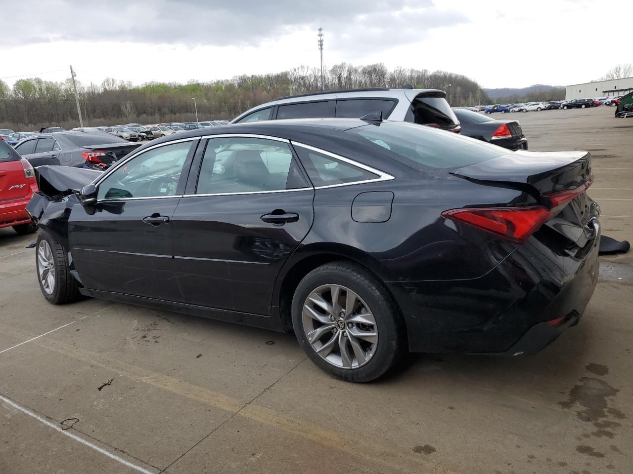 2022 TOYOTA AVALON XLE - Image 2