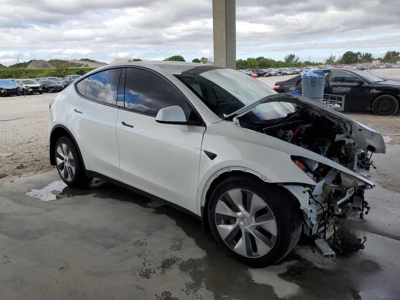 2023 TESLA MODEL Y - Image 4