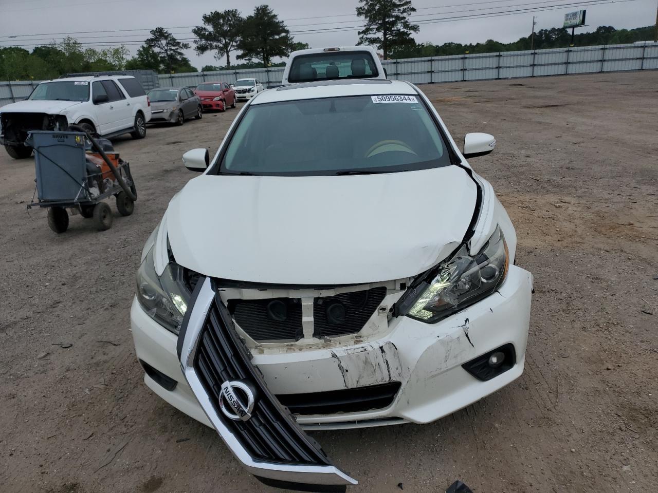 2017 NISSAN ALTIMA 2.5 - Фото 5