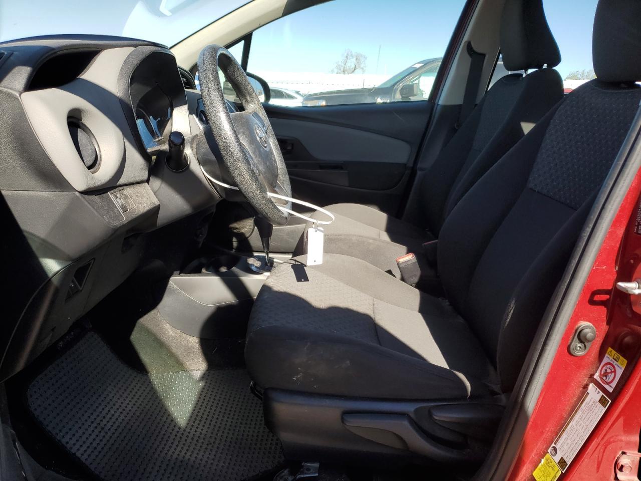 2017 TOYOTA YARIS L - Image 7