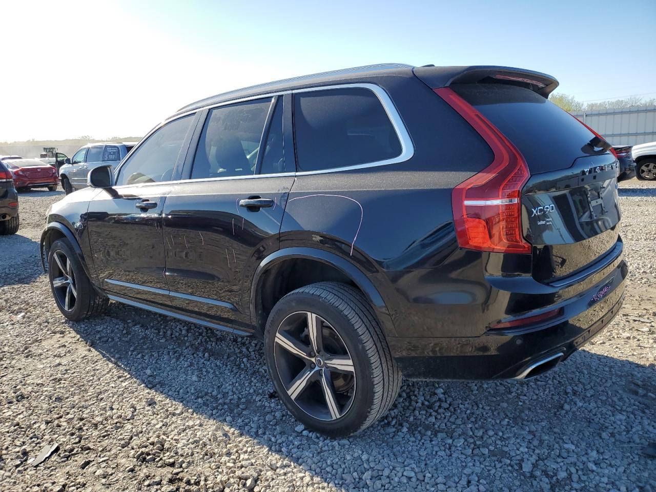 2016 VOLVO XC90 T6 - Фото 2