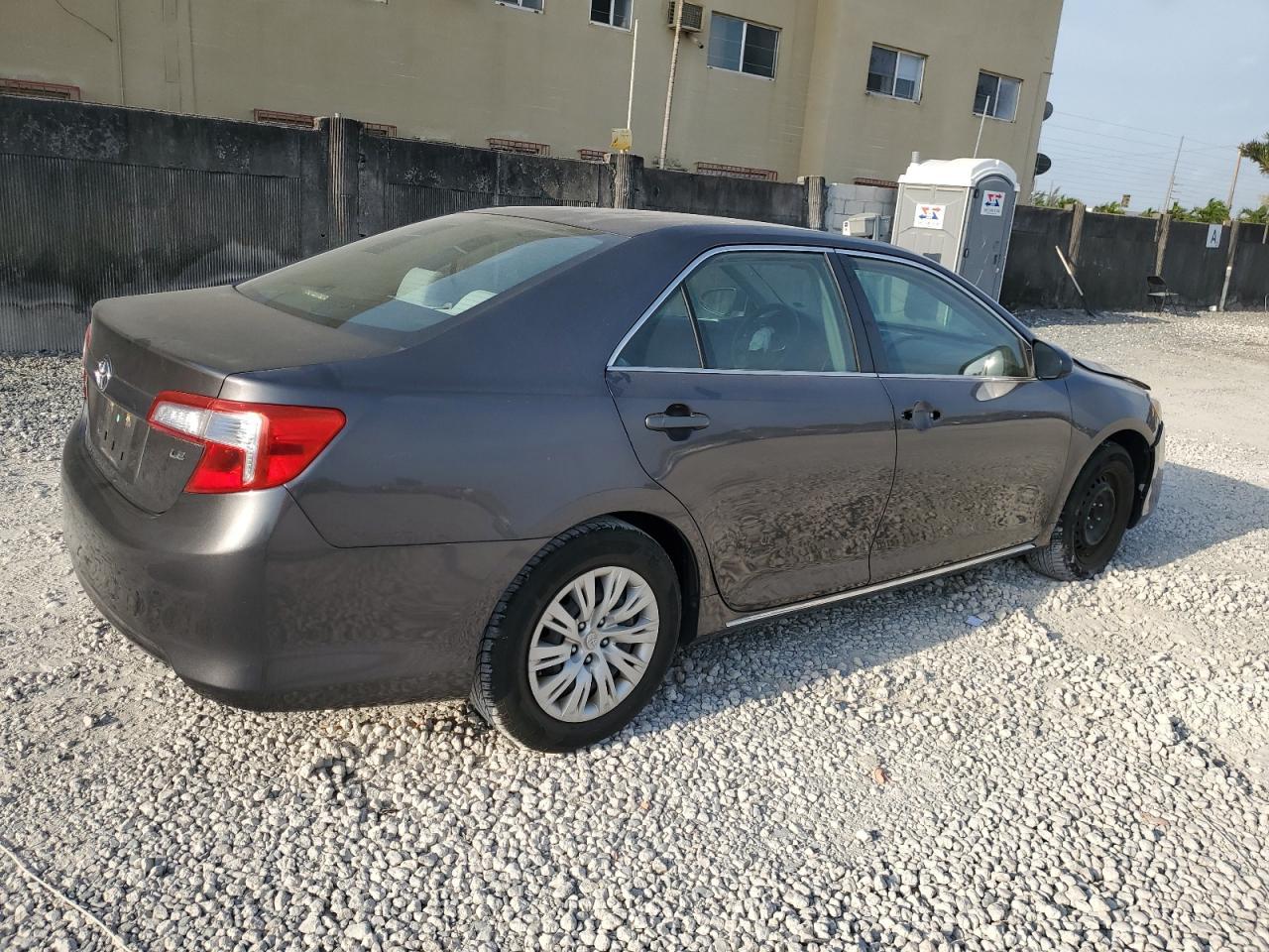 2012 TOYOTA CAMRY BASE - Фото 3