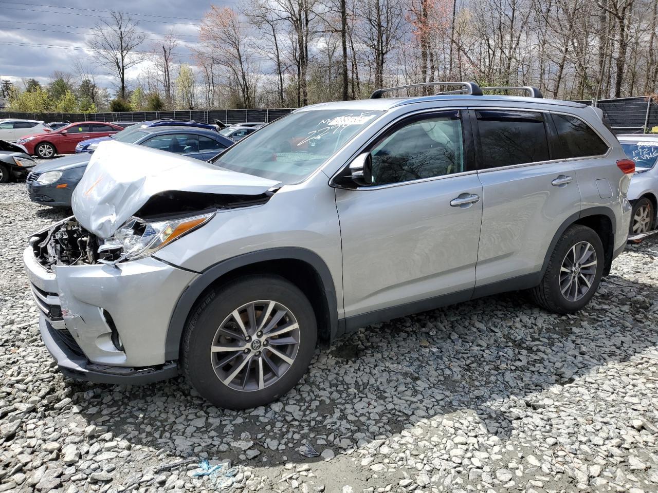 2019 TOYOTA HIGHLANDER