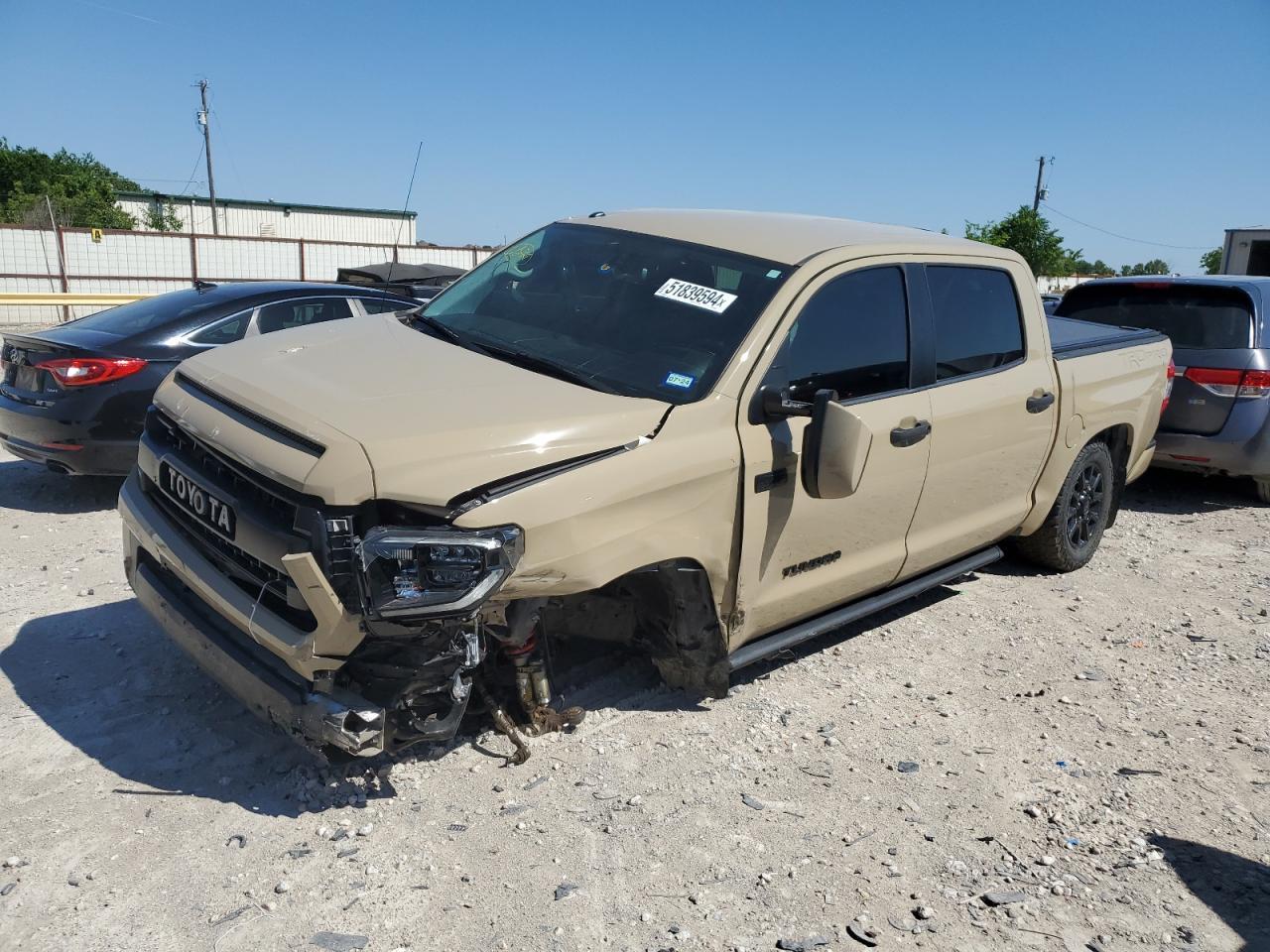 2016 TOYOTA TUNDRA CRE car image