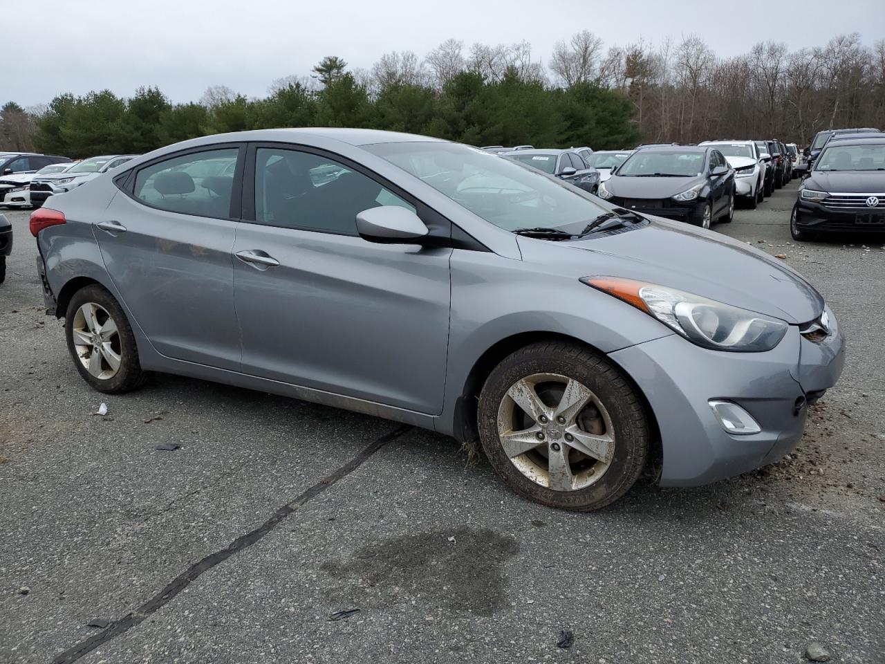 2013 HYUNDAI ELANTRA GL - Image 4