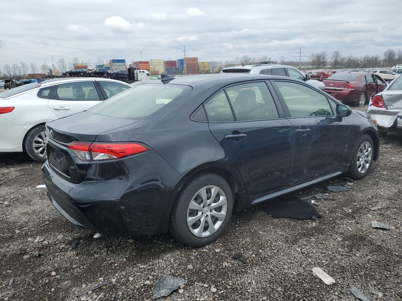 2021 TOYOTA COROLLA LE - Фото 3