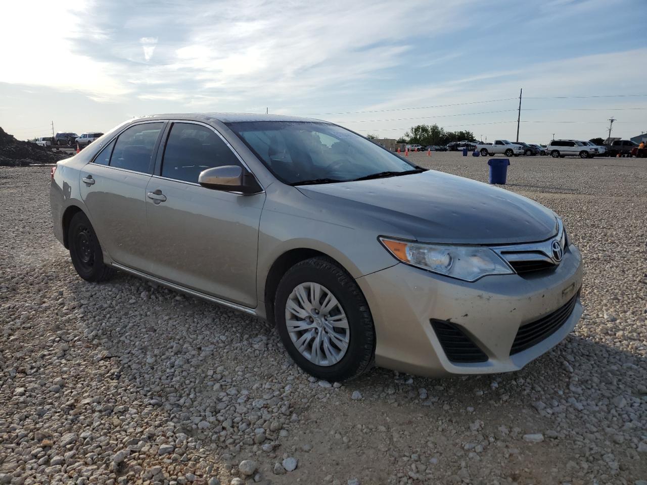 2013 TOYOTA CAMRY L - Image 4