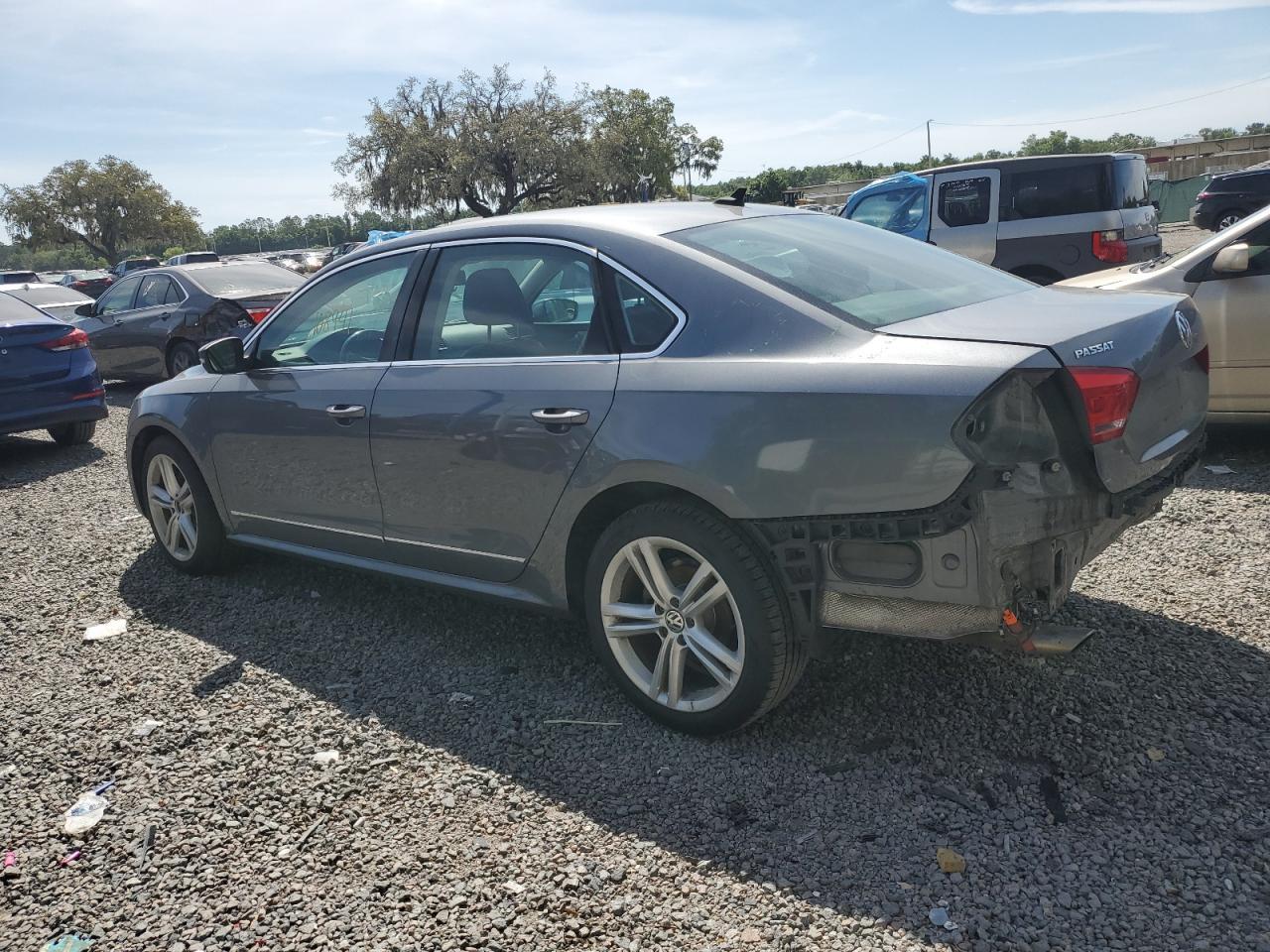 2014 VOLKSWAGEN PASSAT SE - Фото 2