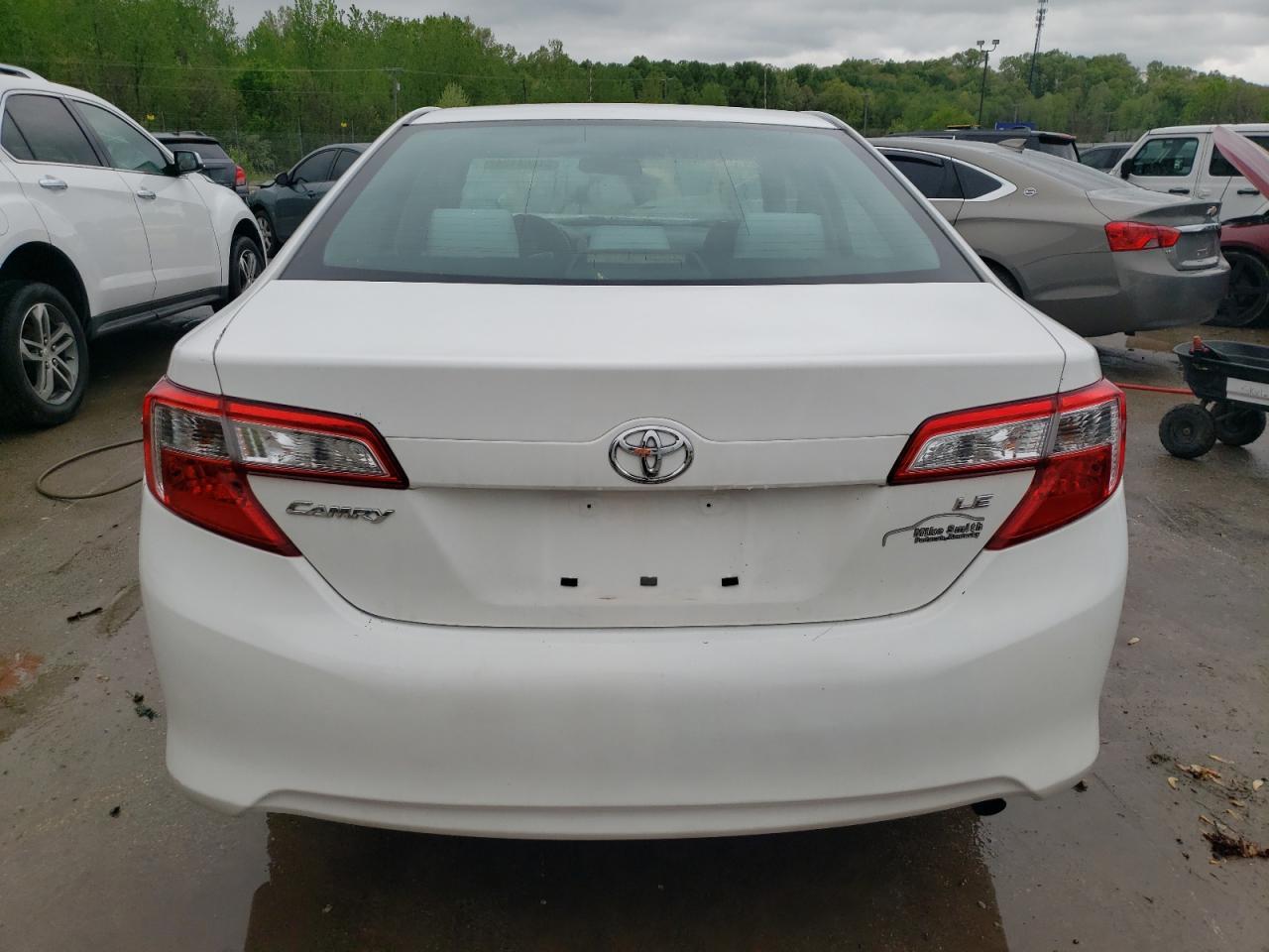 2013 TOYOTA CAMRY L - Фото 6