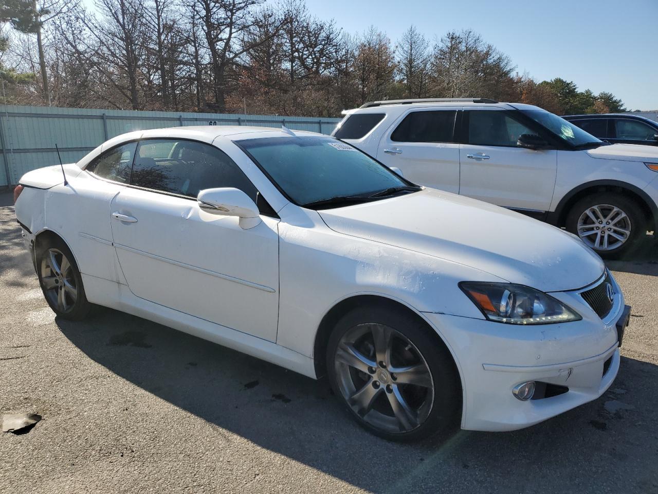 2014 LEXUS IS 250 - Image 4