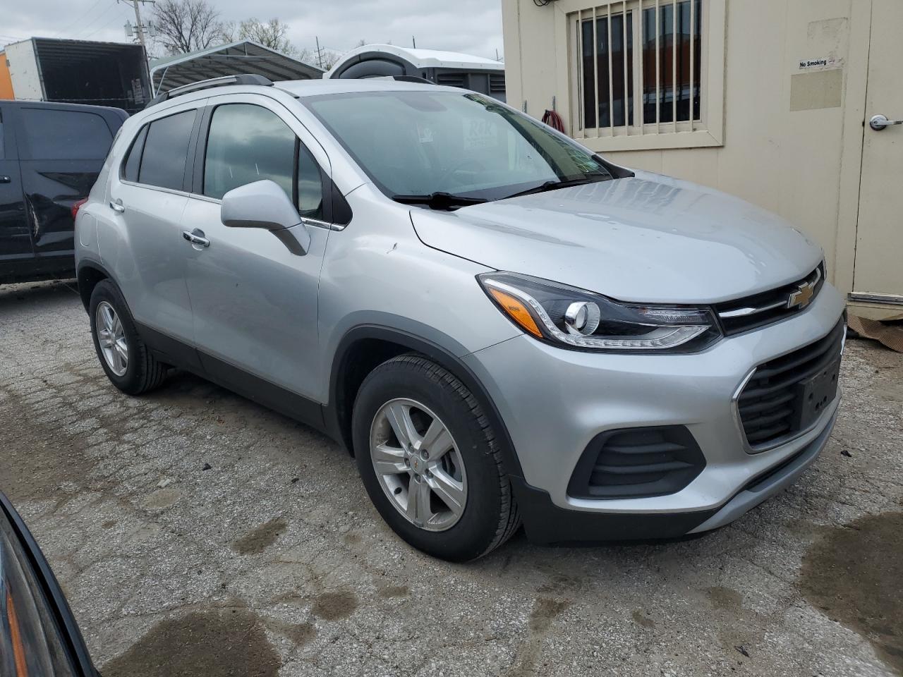 2019 CHEVROLET TRAX 1LT - Фото 4