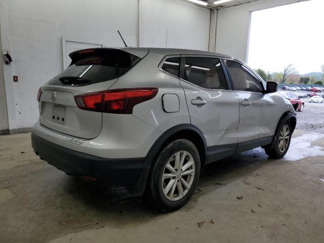 2017 Nissan Rogue Sport S - Image 3